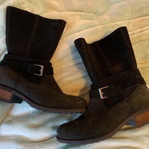 UGG Lorna Boots Size 7